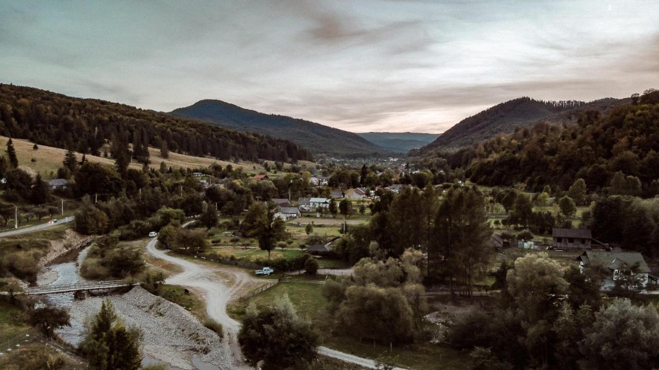Cabana La Pantiru Valeni-Stinisoara ภายนอก รูปภาพ